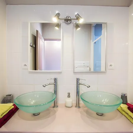 Oda ve Kahvaltı Chambres D'hotes L'oustralac La Chapelle-Aubareil