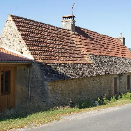 Chambres D'hotes L'oustralac Oda ve Kahvaltı La Chapelle-Aubareil